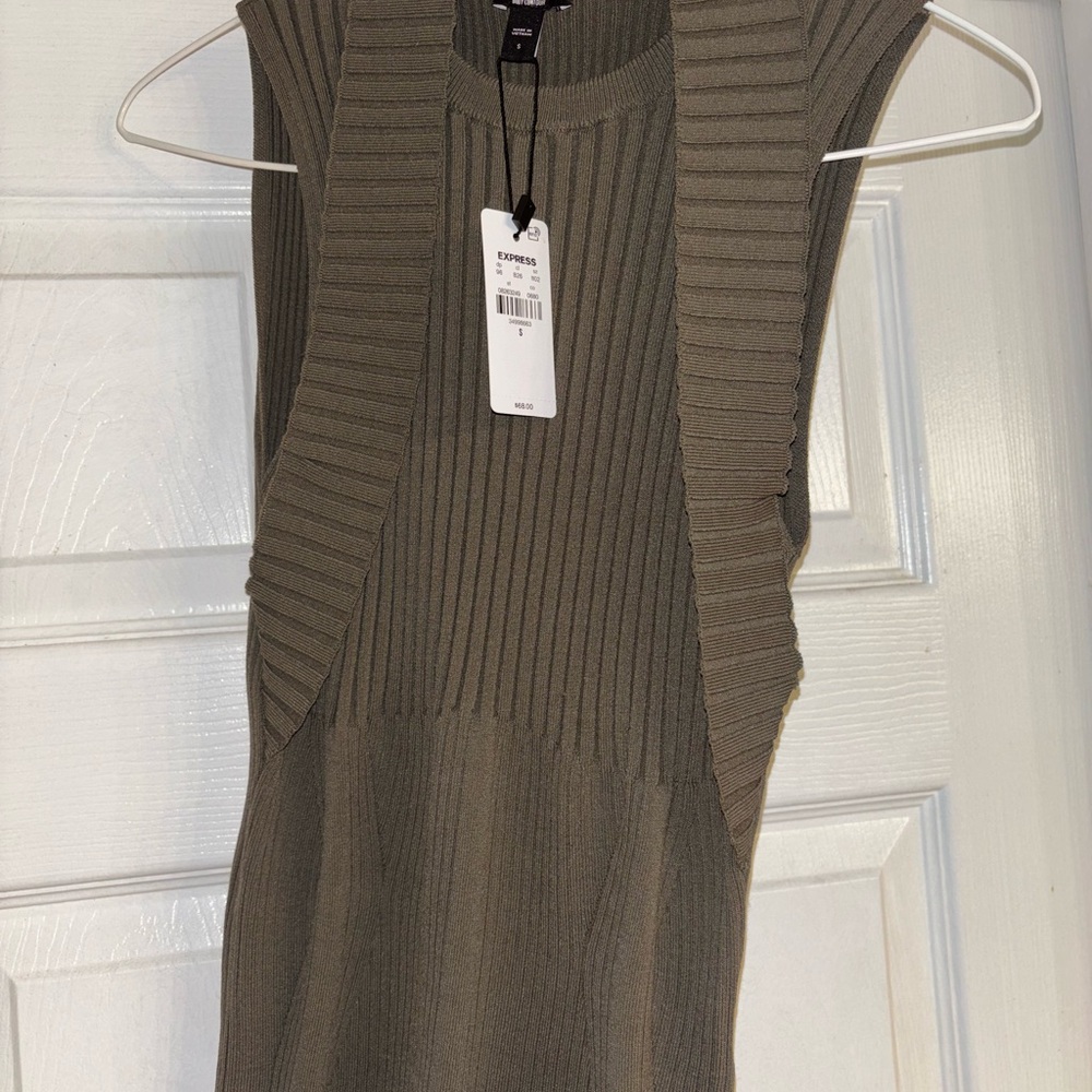 Express Ribbed Olive Knit sleeveless blouse Sz small